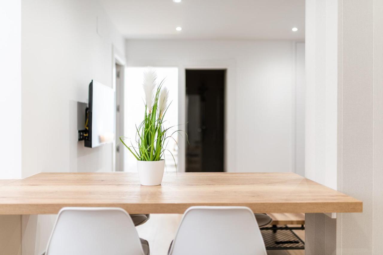 Trendy And Bright Apartment グラナダ エクステリア 写真