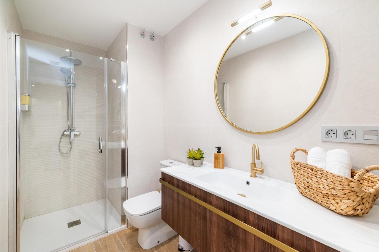 Trendy And Bright Apartment グラナダ エクステリア 写真