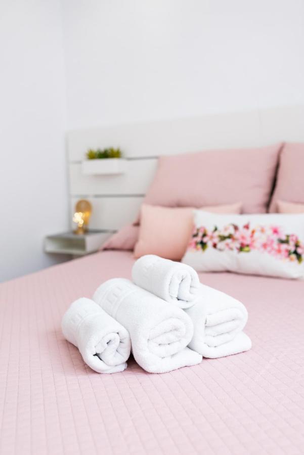 Trendy And Bright Apartment グラナダ エクステリア 写真